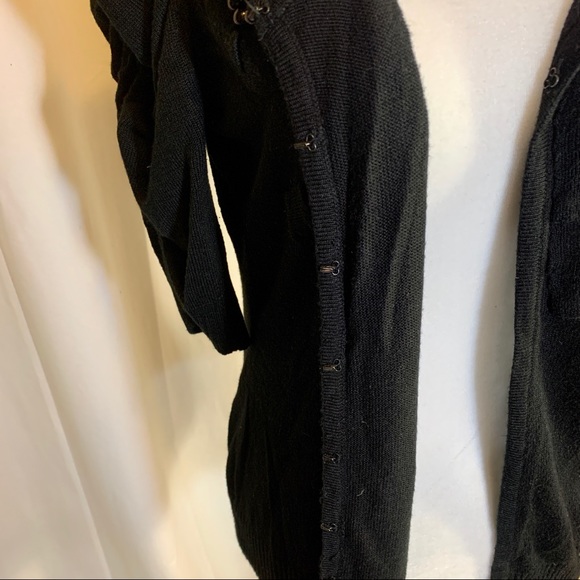 Pretty, Feminine Cardigan - Picture 3 of 5